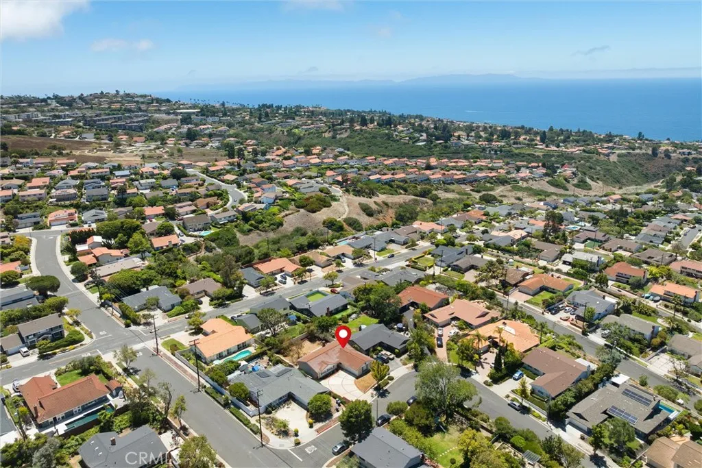 Rancho Palos Verdes, California 90275, United States, 4 Bedrooms Bedrooms, ,2 BathroomsBathrooms,Residential,Pending,181227