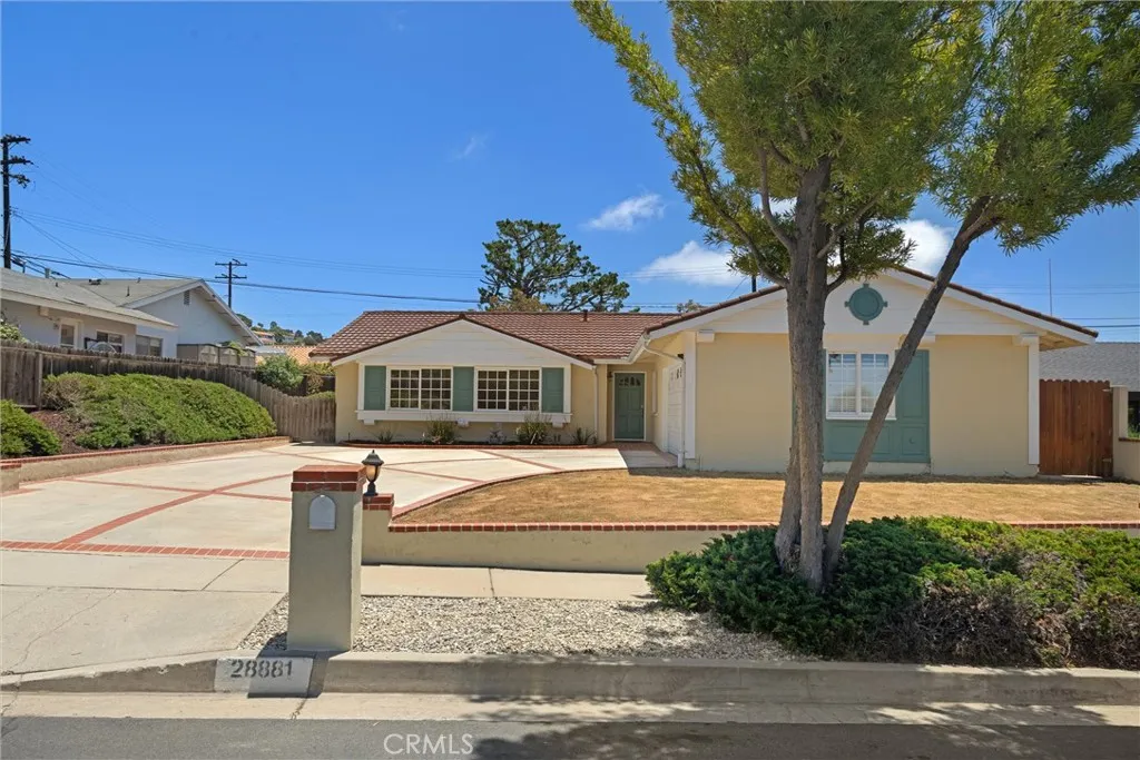 Rancho Palos Verdes, California 90275, United States, 4 Bedrooms Bedrooms, ,2 BathroomsBathrooms,Residential,Pending,181227