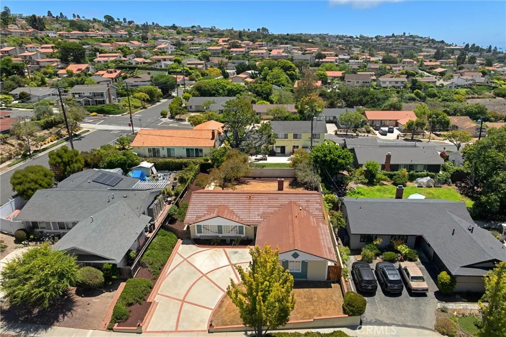 Rancho Palos Verdes, California 90275, United States, 4 Bedrooms Bedrooms, ,2 BathroomsBathrooms,Residential,Pending,181227