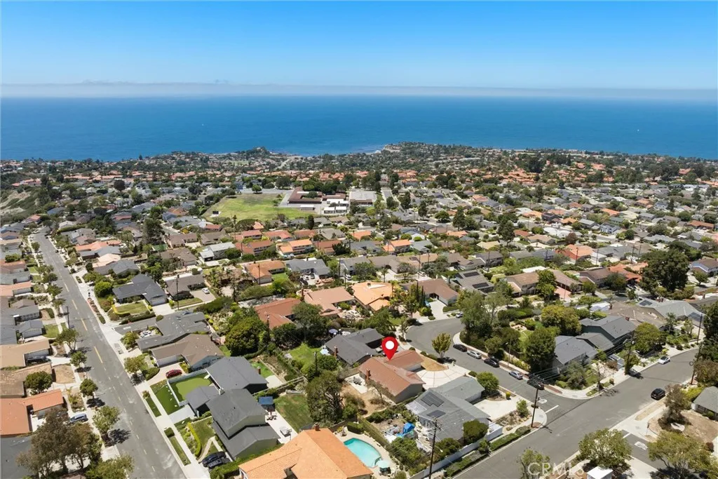 Rancho Palos Verdes, California 90275, United States, 4 Bedrooms Bedrooms, ,2 BathroomsBathrooms,Residential,Pending,181227