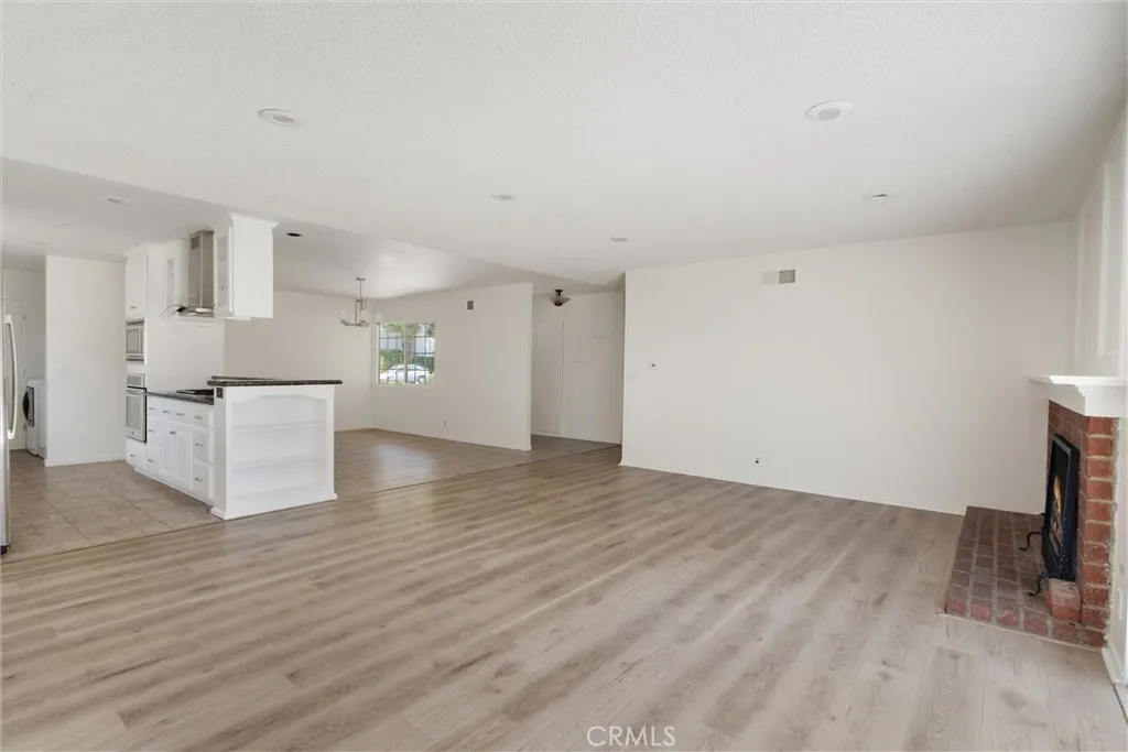 Rancho Palos Verdes, California 90275, United States, 4 Bedrooms Bedrooms, ,2 BathroomsBathrooms,Residential,Pending,181227