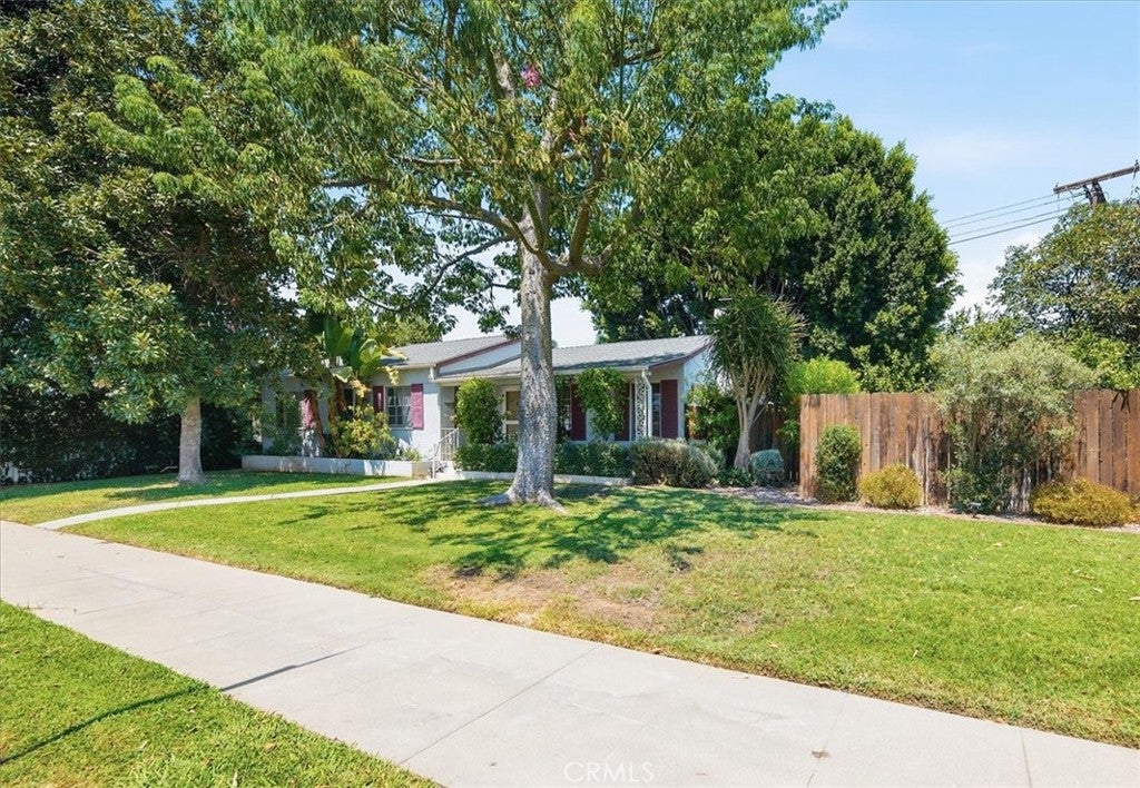 3411 Elmwood Court