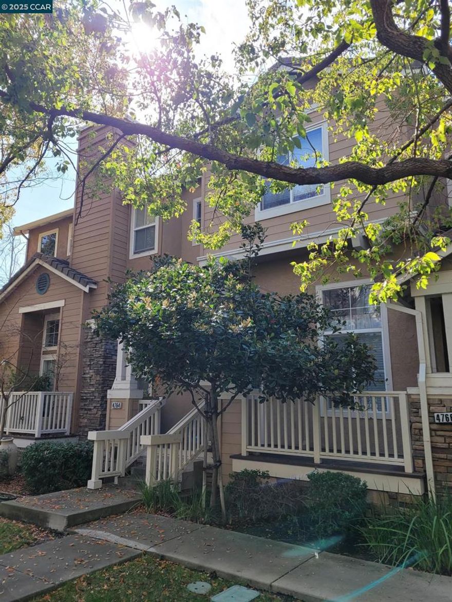 Beautiful tree lined street. Townhouse in close proximity to shopping, dining, BART, 580/680 Emerald Park, work centers, & schools. 3 bedrooms, 2.5 bathrooms & 2 car attached garage. 1400 square feet. Inside washer & dryer. No pets. Deposit $3,500. Available move in date approx. 12/15.  Community pool. 1 year lease or longer