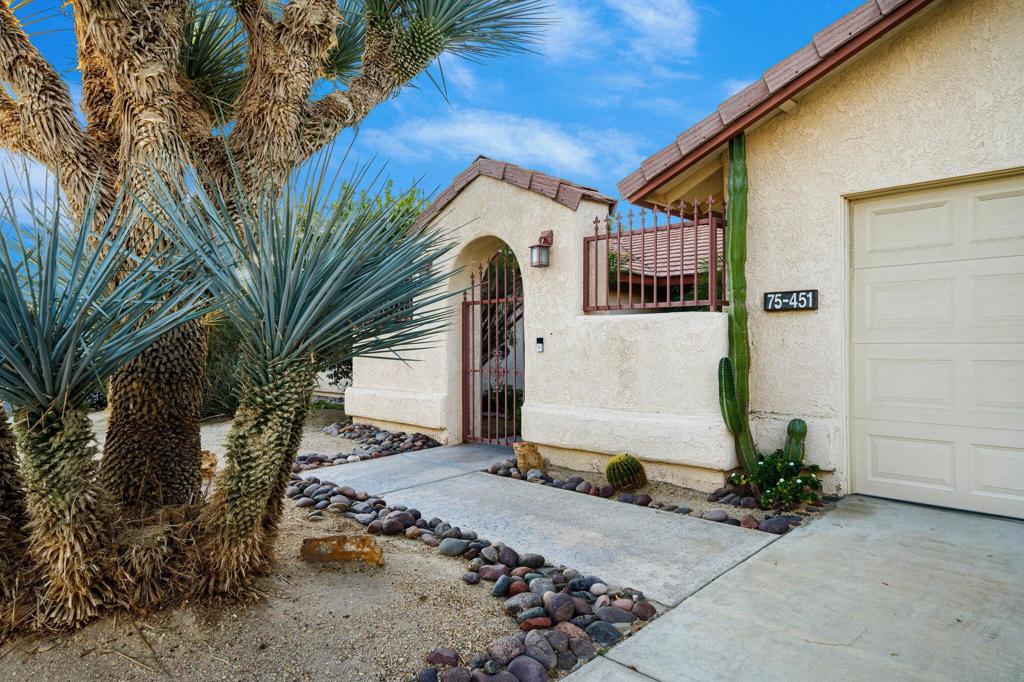 75451 Santa Fe Trail