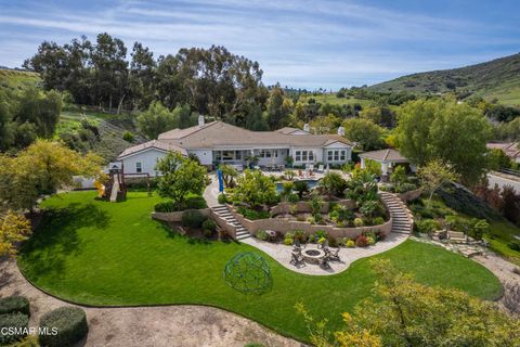 Photo of 1918 Maya Pradera Lane, Moorpark, CA 93021 (MLS # 224000958)