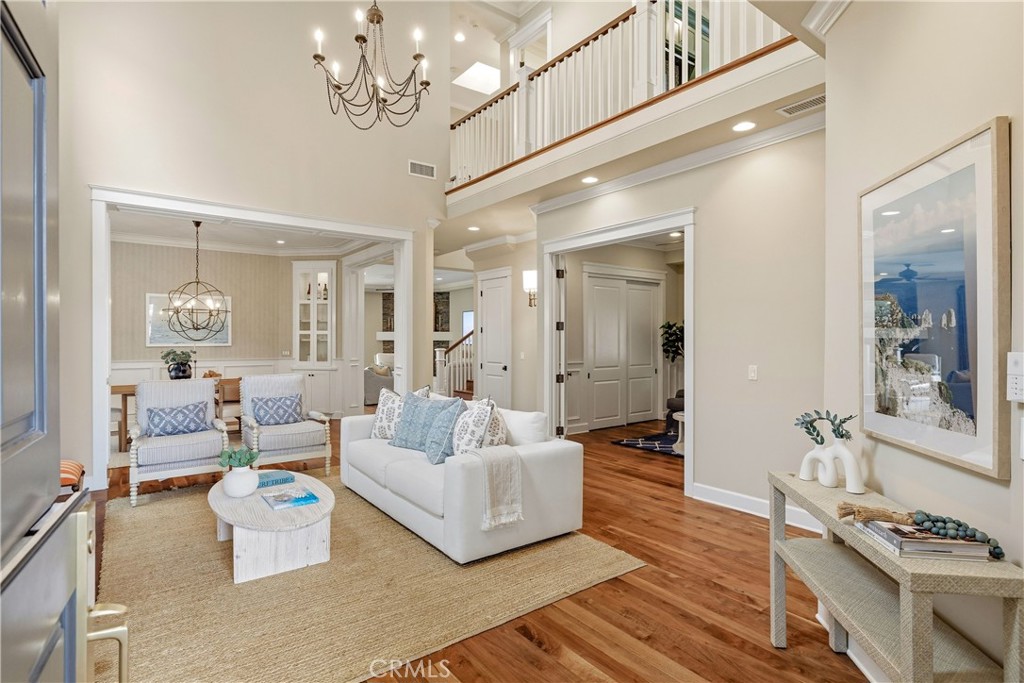 3307 N Poinsettia