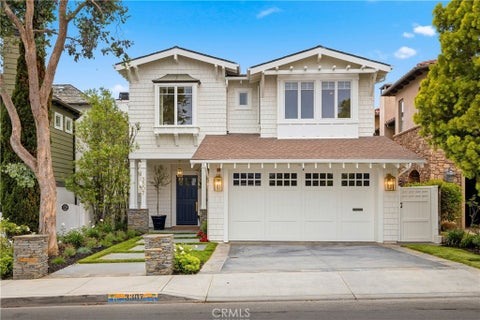 Photo of 3307 N Poinsettia AVE, Manhattan Beach, CA 90266 (MLS # SB26101028)