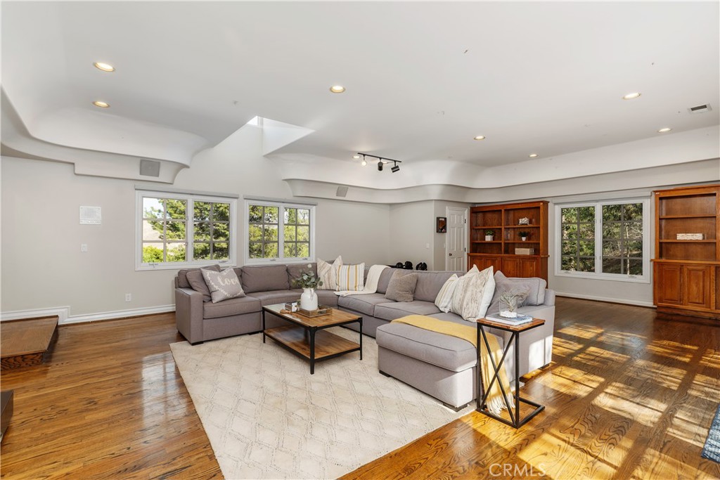 Hunt Club (HC) - Residential