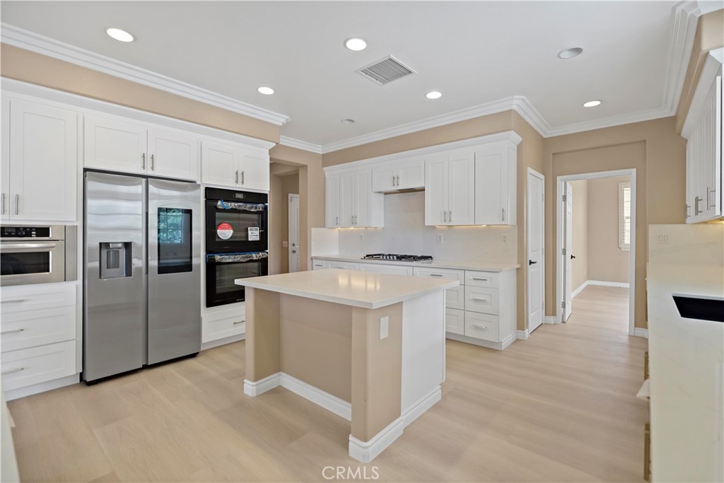 8252 Ivy Springs Court