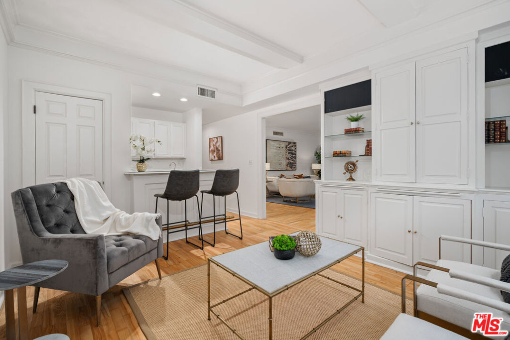 11745 Montana Avenue 104