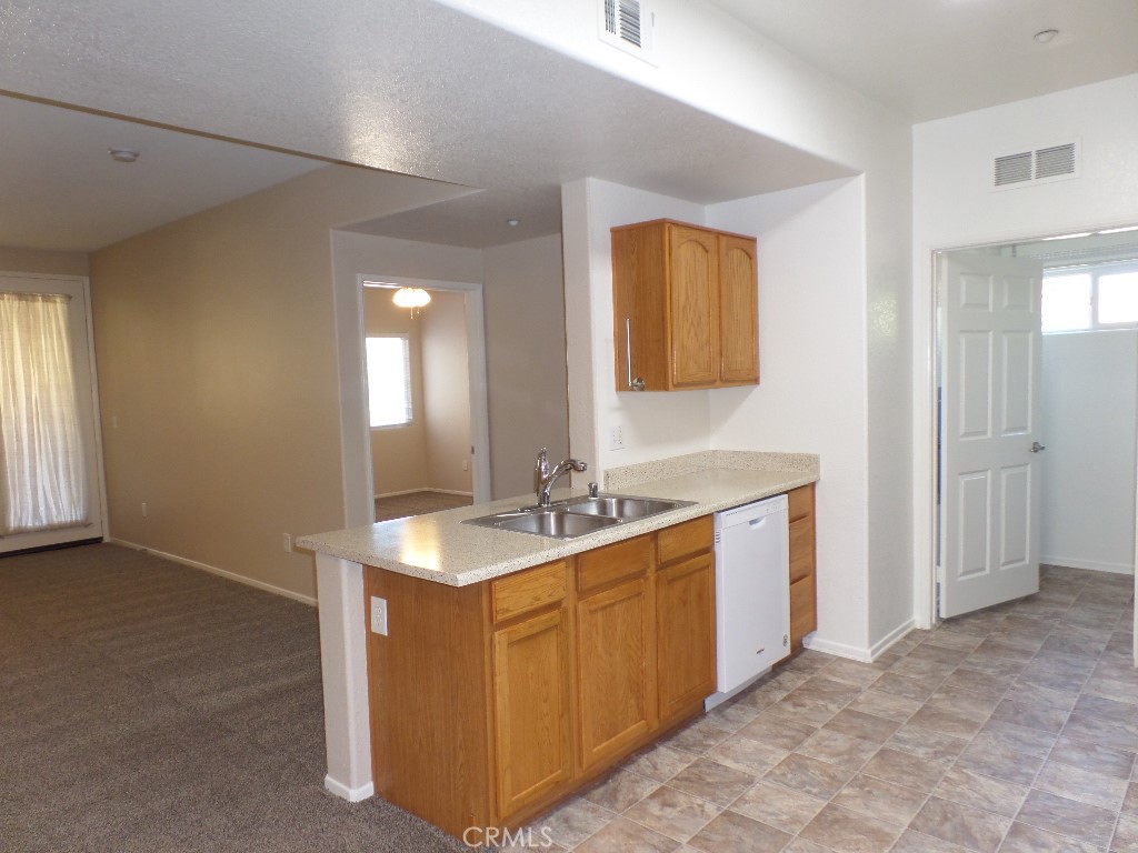 41410 Juniper Street 2822