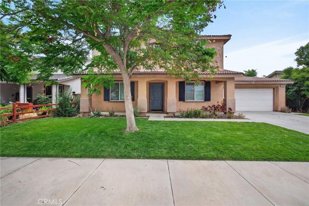 Photo of 1161 Lilac Road, San Jacinto, CA 92582 (MLS # SW26117430)
