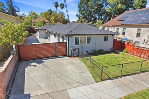 Photo of 425 N 7th Street, San Jose, CA 95112 (MLS # ML82062296)