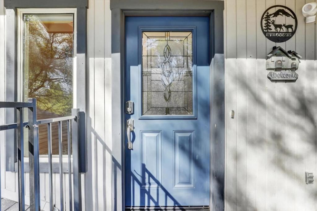 Photo of 11544 Torrey Pines Drive, Auburn, CA 95602 (MLS # ML82039171)