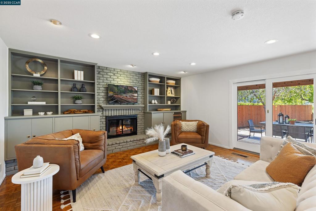 THE BLUFFS - Residential