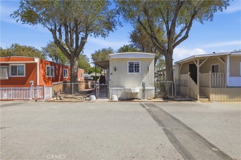 Photo of 1617 E Avenue I #19, Lancaster, CA 93535 (MLS # SR26208663)