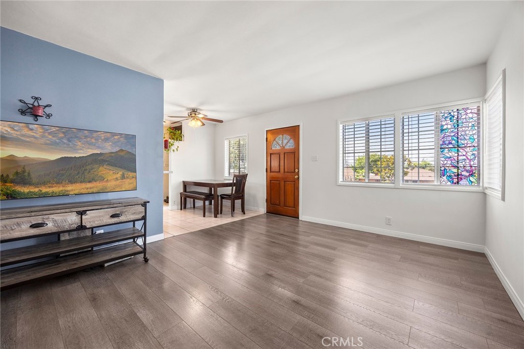 Properties 3 2051 Royal Oaks Drive