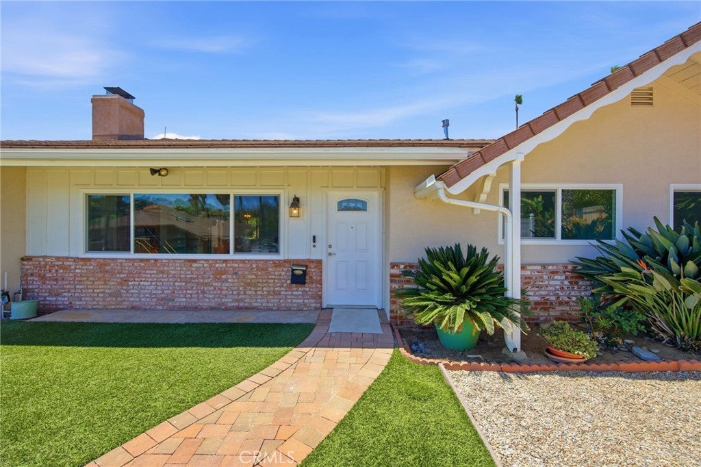 1744 Elser LN, Escondido CA 92026