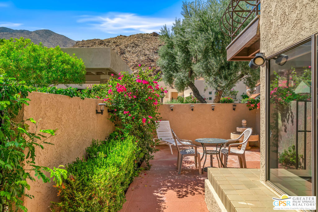 239 Canyon Circle