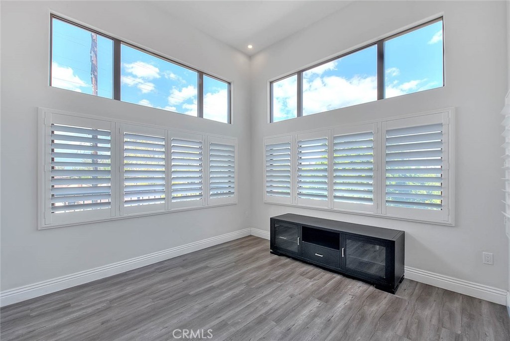 600 N Atlantic Boulevard 209
