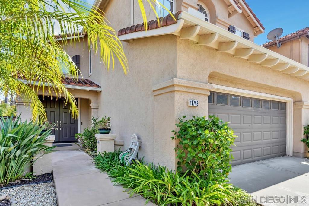 11749 Fantasia Ct