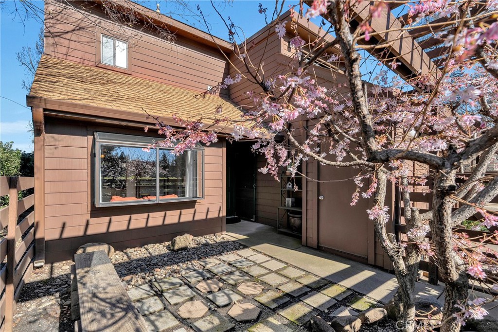 2500 Shooting Star Way