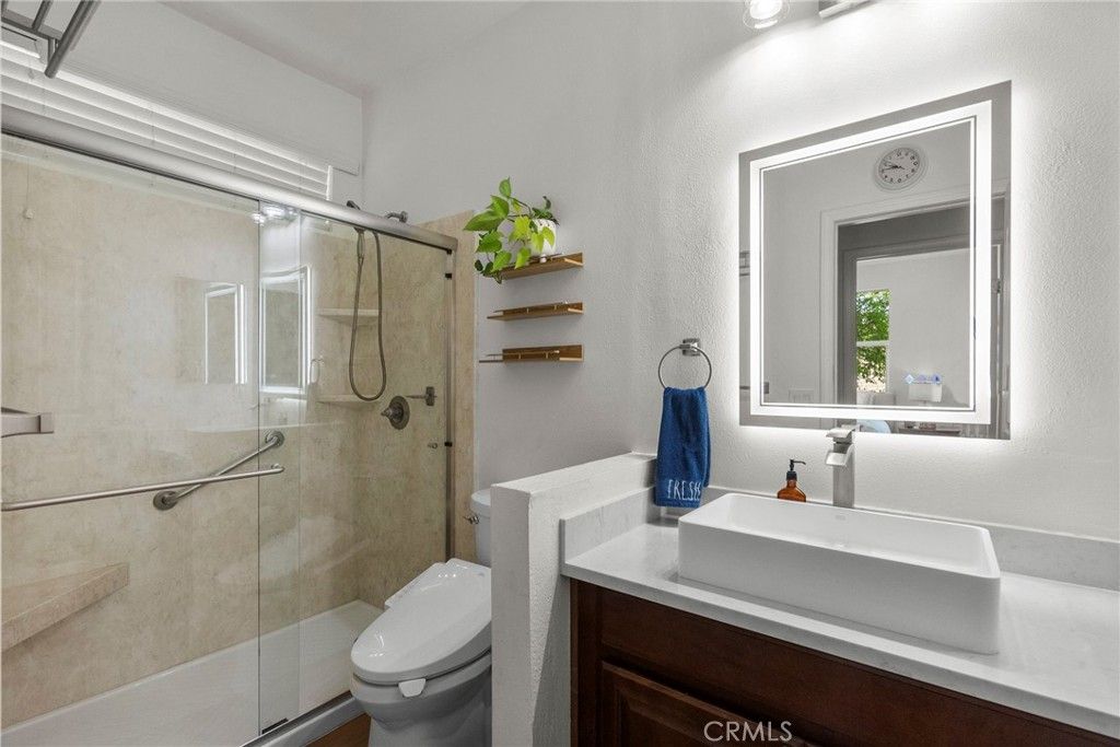 listing image 130723090905895036990