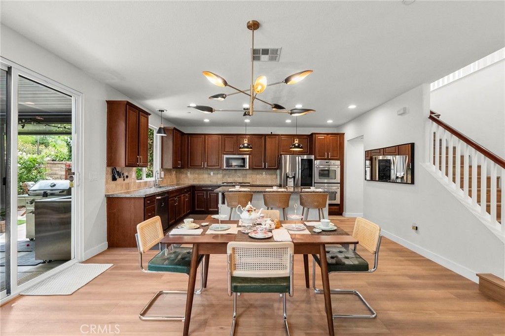 listing image 130728161462190408397