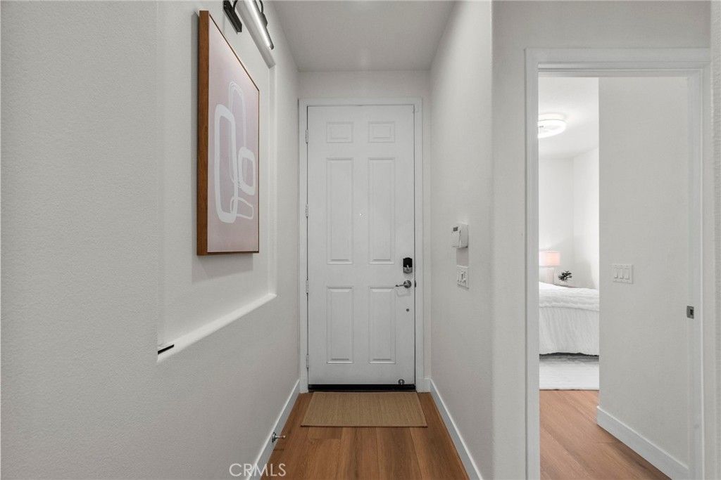 listing image 130728055240264310344