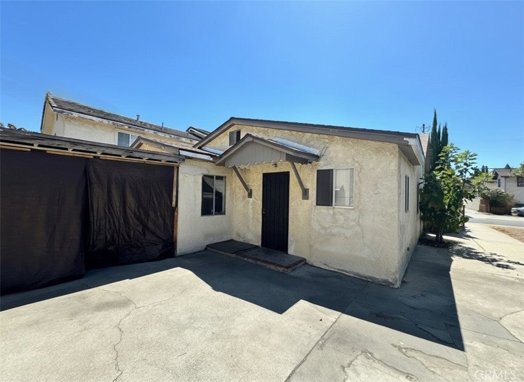 127 W Glendon
