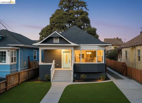 Photo of 760 53Rd St St, Oakland, CA 94609 (MLS # 41129420)