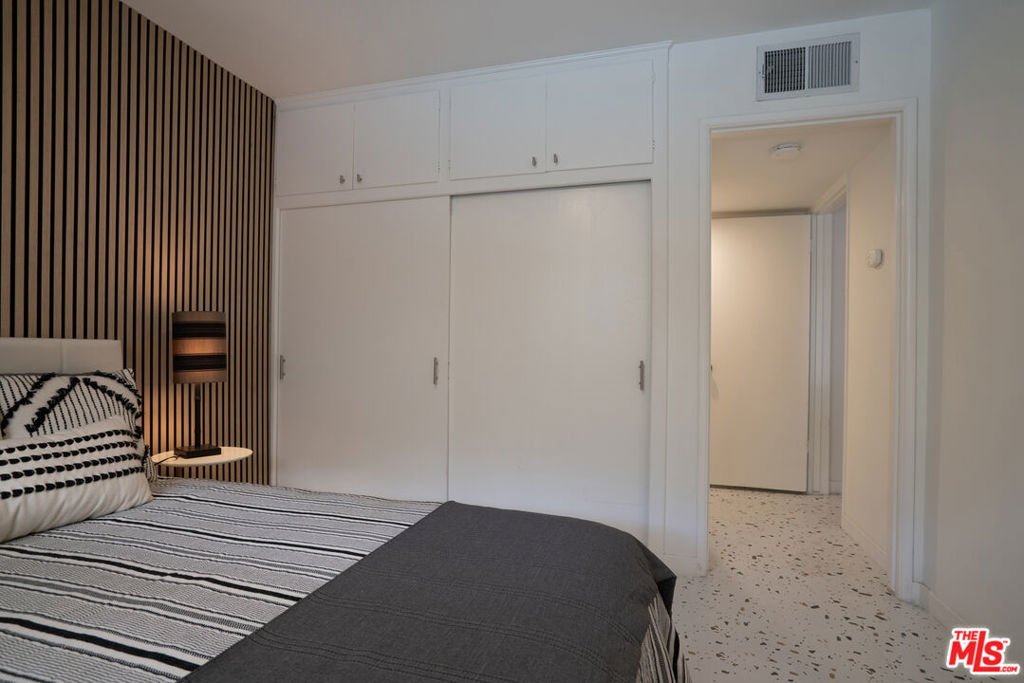 Tahquitz River Estates - Residential Lease