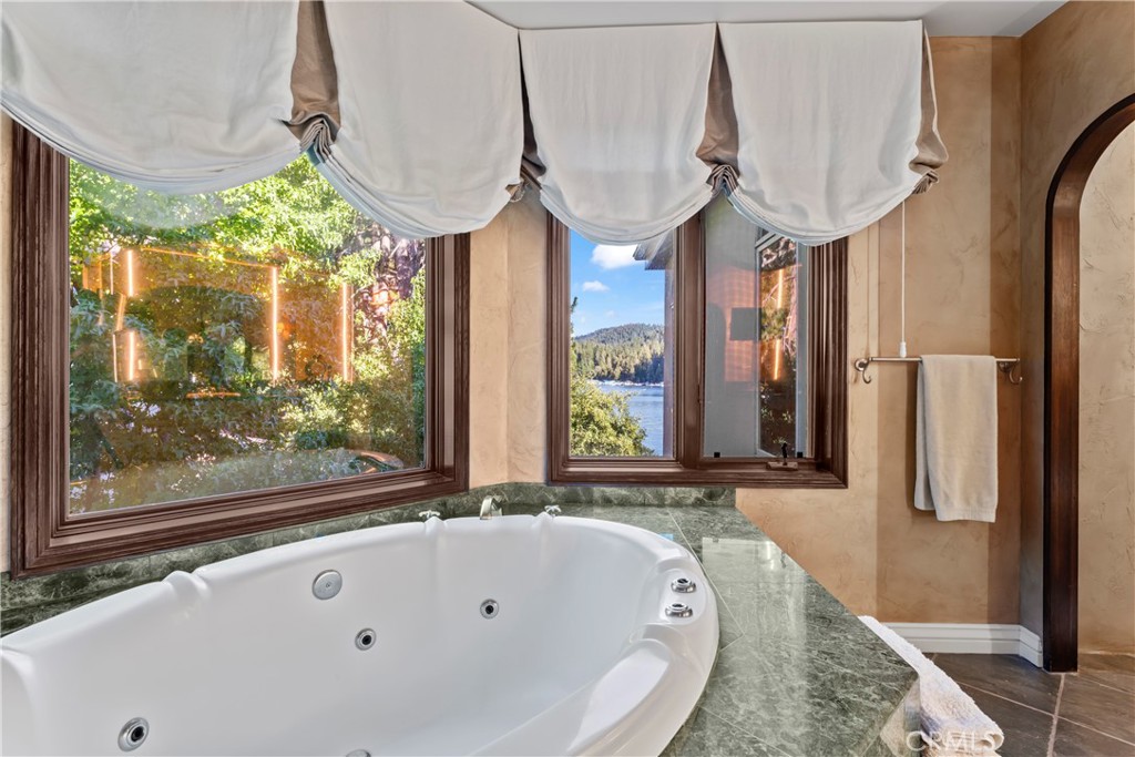Arrowhead Woods (AWHW) - Residential