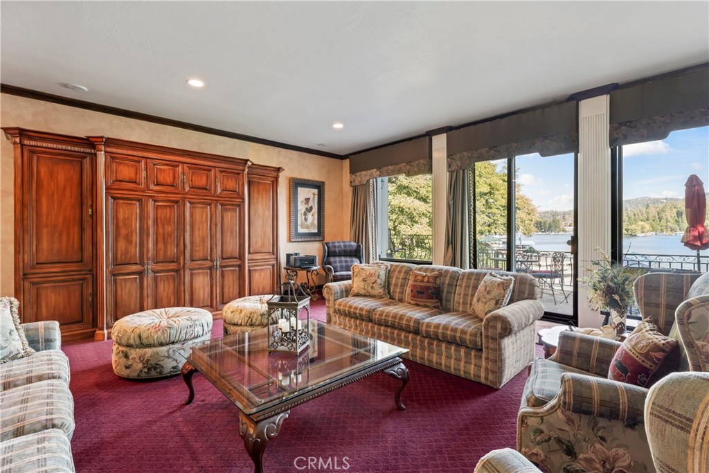 Arrowhead Woods (AWHW) - Residential