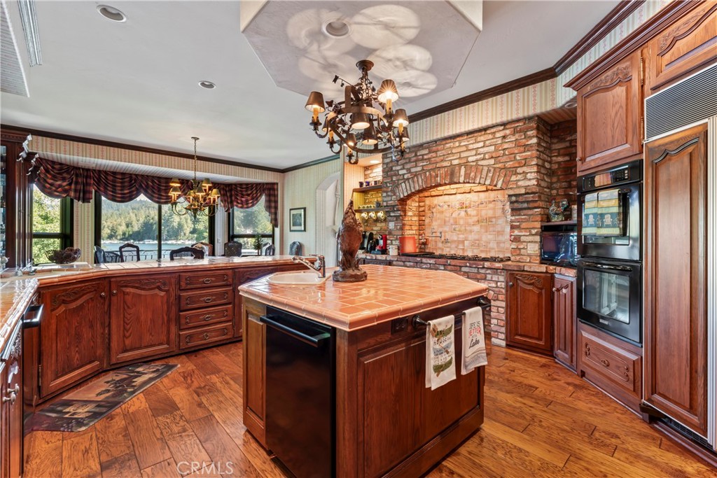 Arrowhead Woods (AWHW) - Residential