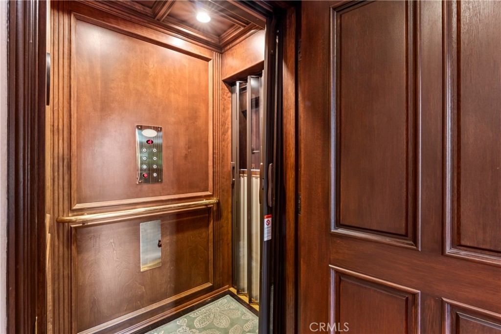 Arrowhead Woods (AWHW) - Residential
