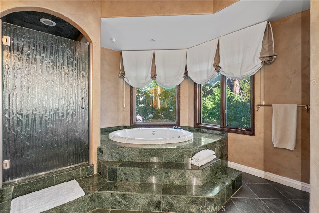 Arrowhead Woods (AWHW) - Residential
