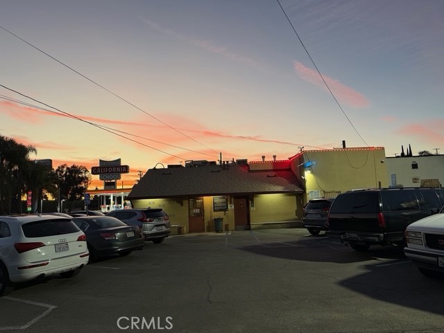 2428 S Garfield Avenue