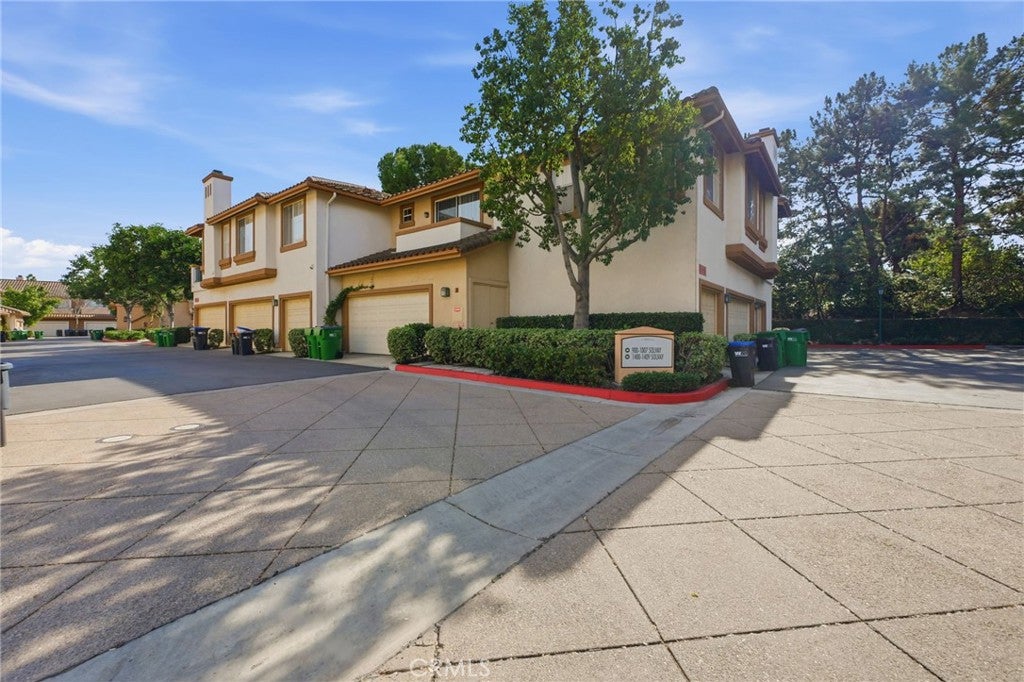 902 Solvay Aisle, Irvine CA 92606