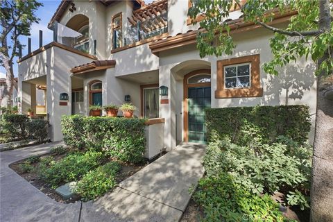 Photo of 902 Solvay Aisle, Irvine, CA 92606 (MLS # OC26013223)