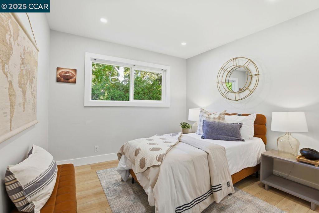 BROOKSIDE - Residential