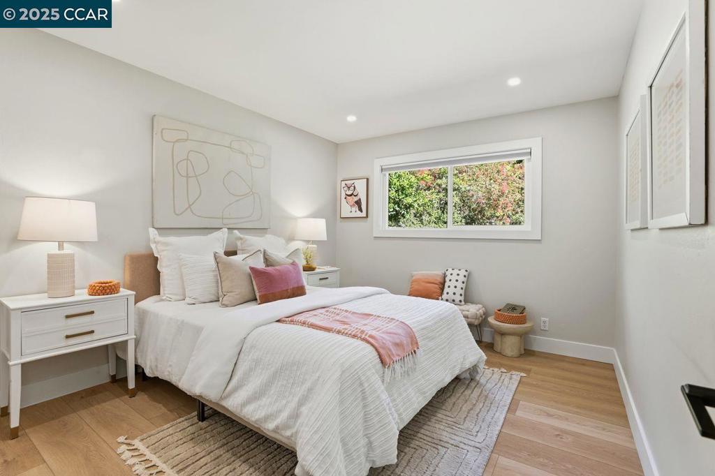 BROOKSIDE - Residential