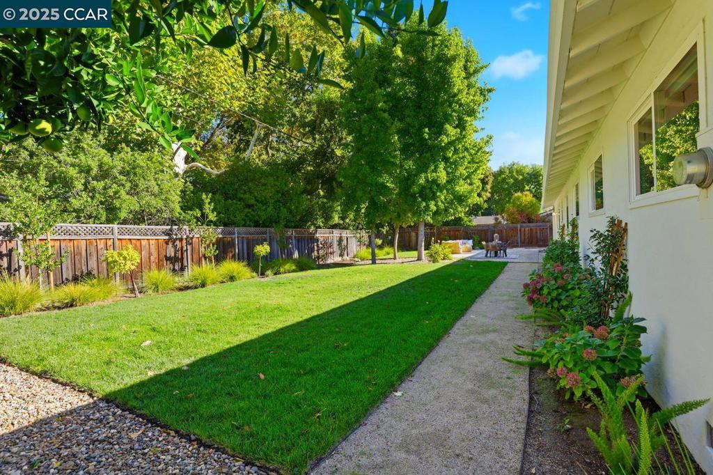 BROOKSIDE - Residential