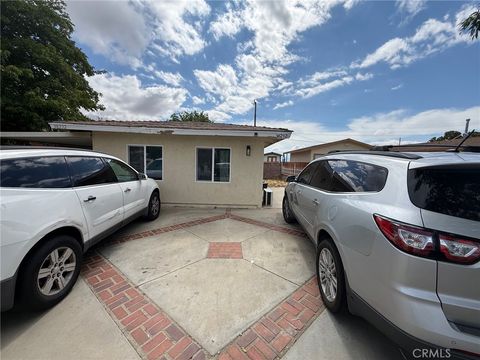 Photo of 38232 Gunton Drive #B, Palmdale, CA 93550 (MLS # GD26101191)