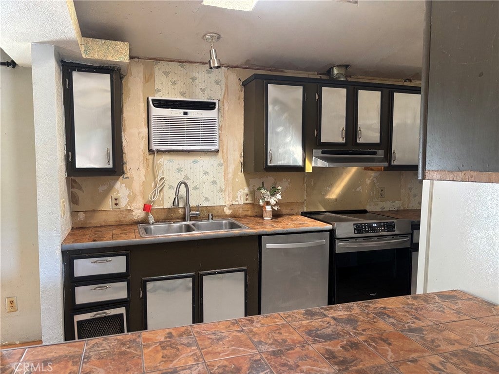 2075 Spring Valley