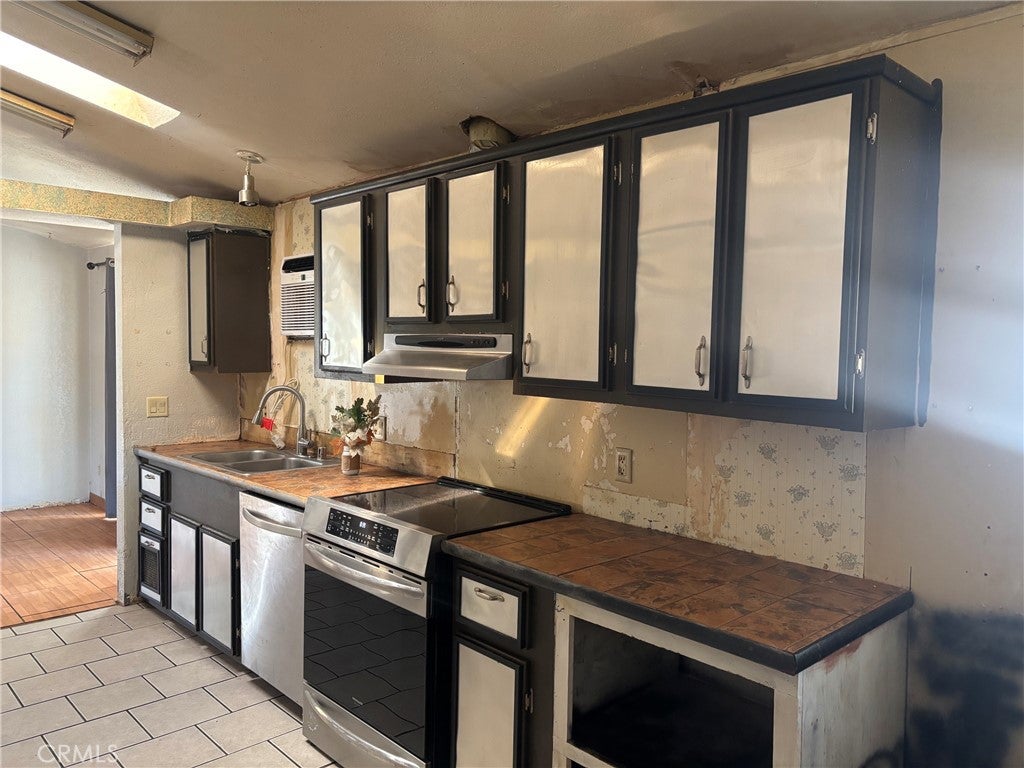 2075 Spring Valley