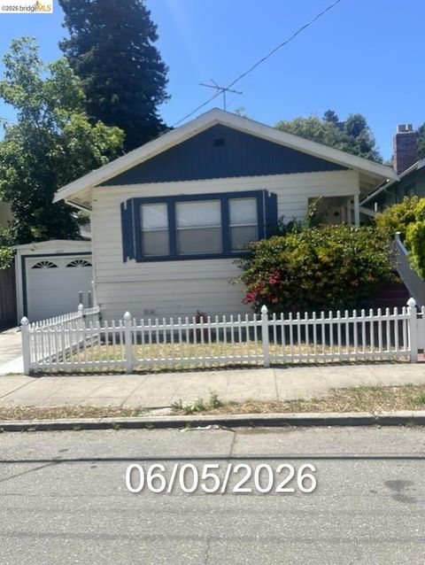 Photo of 4009 Canon Ave Ave, Oakland, CA 94602 (MLS # 41138798)