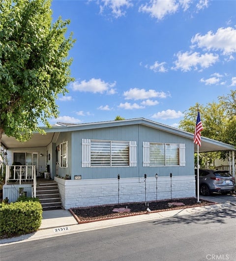 Photo of 21312 Blue Curl Way, Canyon Country, CA 91351 (MLS # SR26205055)