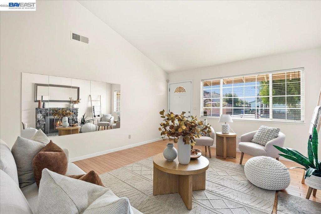 32510 Lake Temescal Ln