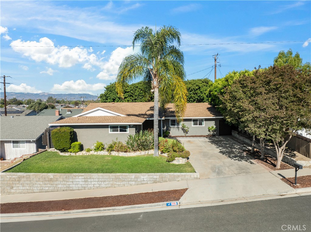 896 Moffatt Circle